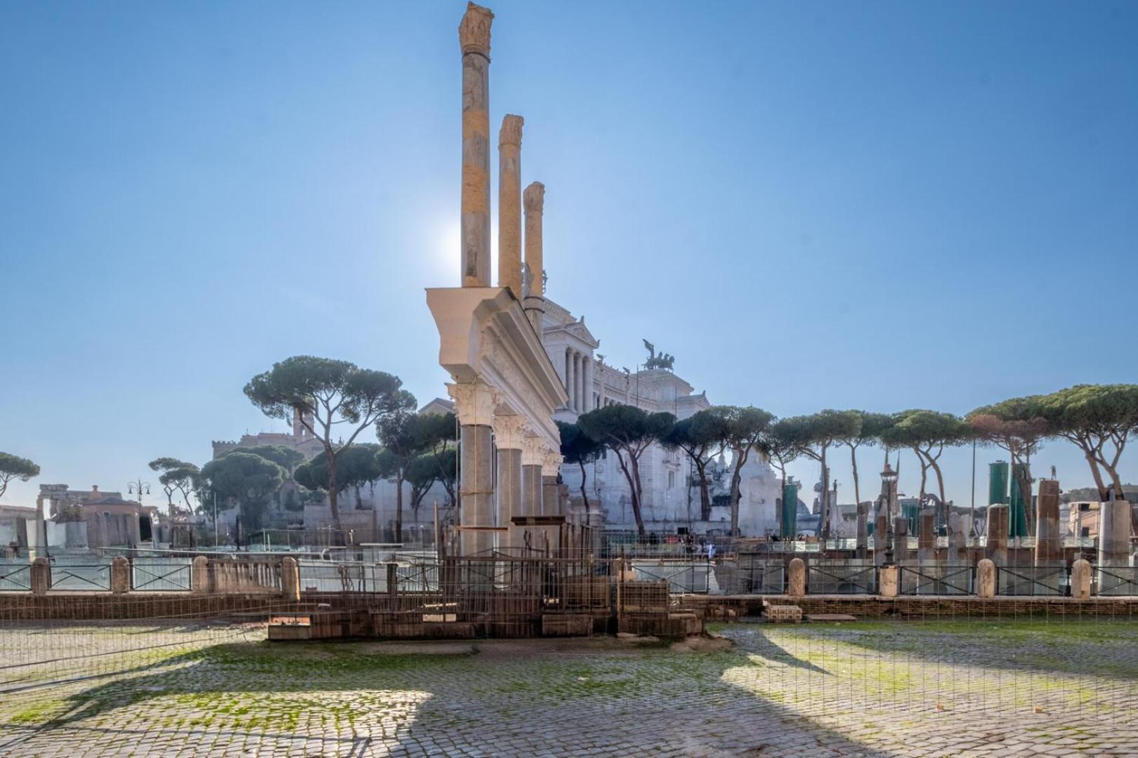 Elegant And Luxury Apartment @Altare Della Patria Rome Luaran gambar